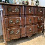 Buffet traditionnel proposé par l'antiquaire de Sallanches