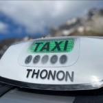 Signalétique lumineuse de toit Taxility sur taxi à Thonon-les-Bains