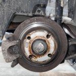 Disque de frein usé rouillé à remplacer au Garage MonsieurPneus à Amancy