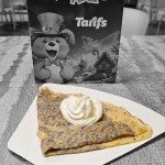 Crêpe à la chantilly servie au snack de C’5 Kids Party à Ville-la-Grand