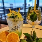 Cocktails rafraîchissants et mojito en terrasse face au lac Léman à Margencel