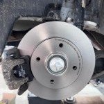 Remplacement disque de frein neuf au Garage MonsieurPneus à Amancy 74