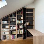 Étagère en bois sur mesure installée sous combles par Rob’Art