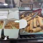 Emballages de plats à emporter du traiteur thaïlandais Basilic Thaï