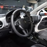 Intérieur compact et fonctionnel d’une Skoda Citigo en vente chez Fast Car à Thonon